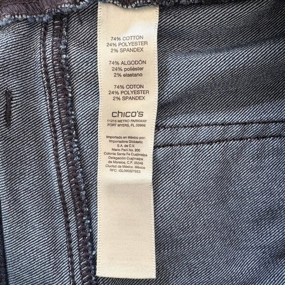 CHICO'S Sz 3 (Misses 16) Fabulously Slimming Dark Blue Wash Denim Capri Pants - Picture 5 of 6
